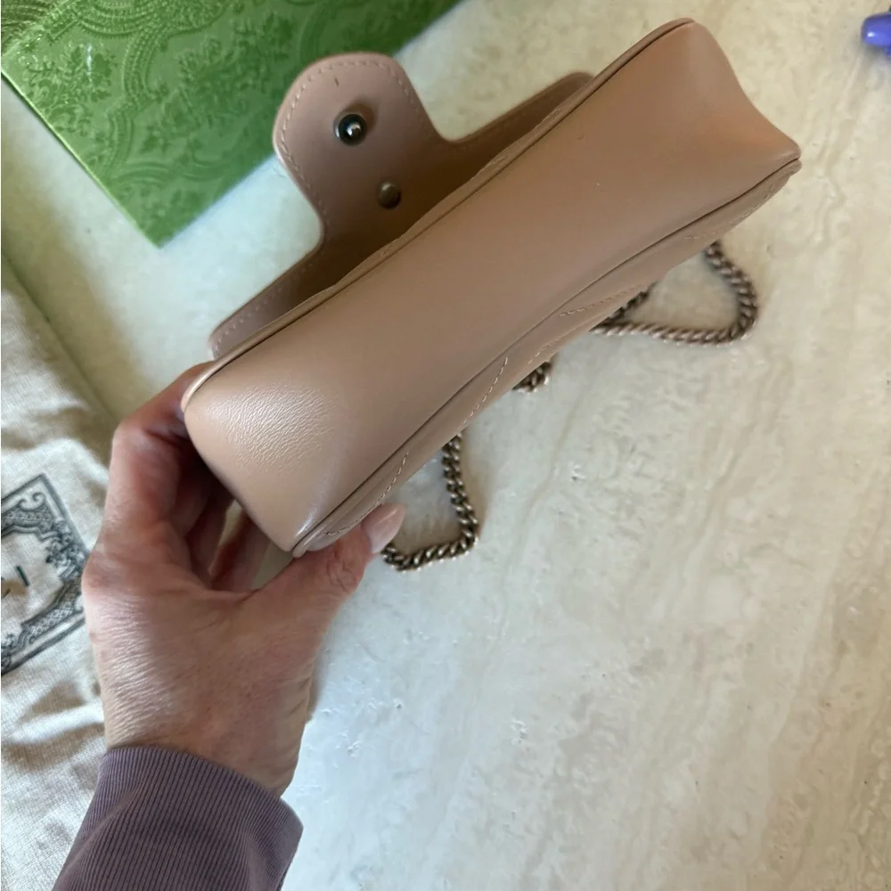 Gucci Beige Marmont Mini Bag - Picture 5 of 7